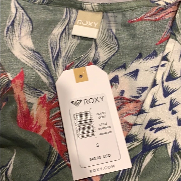 NEW WITH TAGS! Roxy crop top - Picture 2 of 3